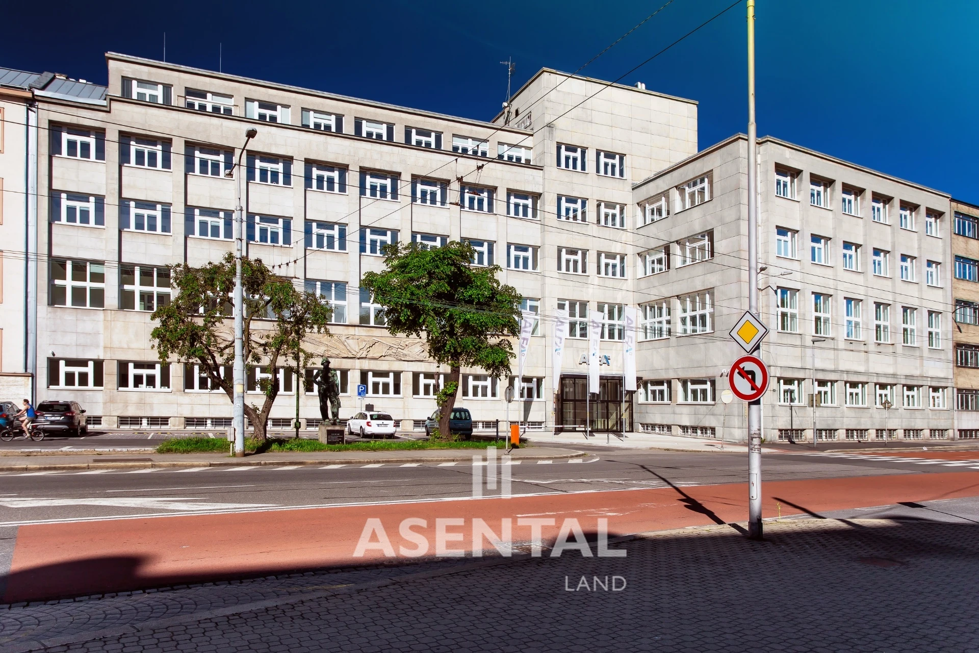 Pronájem kancelářských prostor, 89 m²